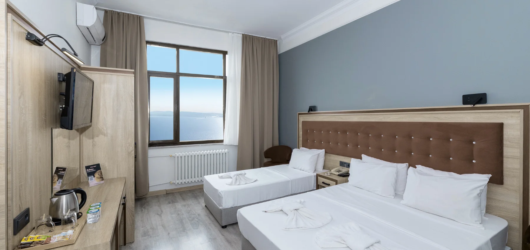 Superior Triple Room with Sea View